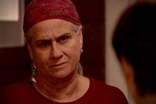 Divulgação/TV Globo - Lucinda se vira contra Nina para proteger Max Divulgação/TV Globo