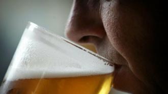 Bebidas alcoólicas prejudicam ciclos do sono, diz estudo