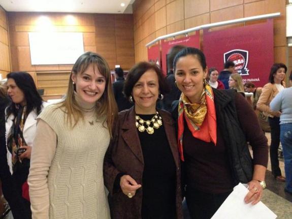 As poetas Eliziane Lobo Pacheco, Isabel Furini e Alexandra Barcellos.