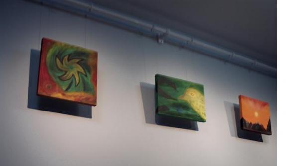 Quadros de Carlos Zemek est�o a venda no Poetria Livros e Arte, rua Vicente Machado, 865, Batel, Curitiba - Fone (41) 3046-3036.