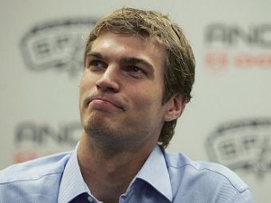 Com brasileiro, final de confer�ncia da NBA � definida