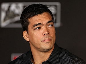 Em meio a pol�mica, Machida diz que maconha suja o MMA