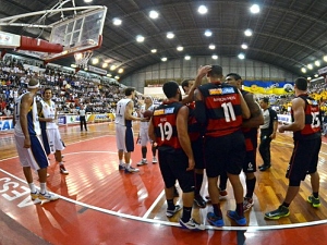 LNB adota discurso duro sobre briga entre Fla e S�o jos�