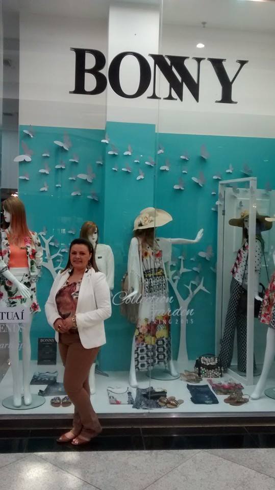 Foto: Maíra Palmieri - A diretora de marketing e visual merchandising da Bonny, Simone Abdo fala sobre vitrine e tendências de moda Foto: Maíra Palmieri - A diretora de marketing e visual merchandising da Bonny, Simone Abdo fala sobre vitrine e tendências de moda