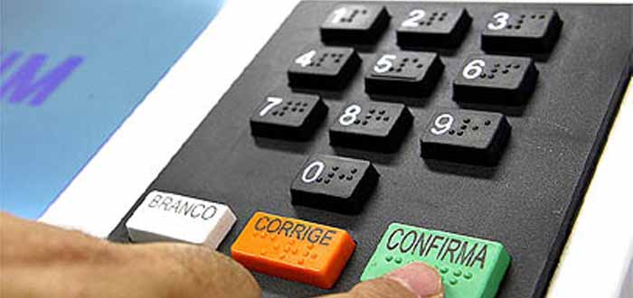 Cidadãos podem participar da fiscalização do processo eleitoral