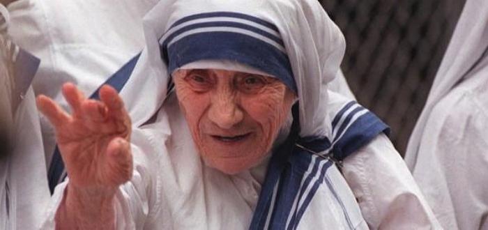 Madre Teresa é canonizada 19 anos após sua morte