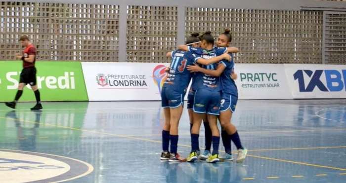 Londrina Futsal feminino avança de forma invicta para a semifinal dos Jogos  Abertos - Blog Londrina