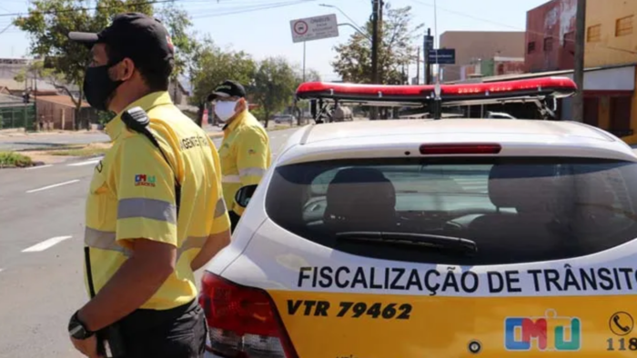 Devido a obras, rua Edwy Taques de Araujo em Londrina fica com meia ...