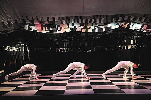 Marcos Zanutto/Equipe Folha - ''Petrouchka'', novo trabalho do Ballet de <a href='/tags/londrina/' rel='noreferrer' target='_blank'>Londrina</a>, abre a programação neste fim de semana Marcos Zanutto/Equipe Folha - ''Petrouchka'', novo trabalho do Ballet de <a href='/tags/londrina/' rel='noreferrer' target='_blank'>Londrina</a>, abre a programação neste fim de semana