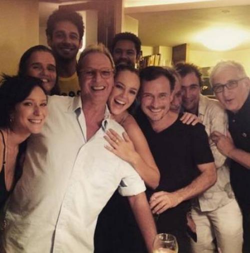 Reprodução/Instagram - Paolla Oliveira e o elenco de 'Felizes para sempre?' na festa de despedida nesta sexta-feira Reprodução/Instagram - Paolla Oliveira e o elenco de 'Felizes para sempre?' na festa de despedida nesta sexta-feira
