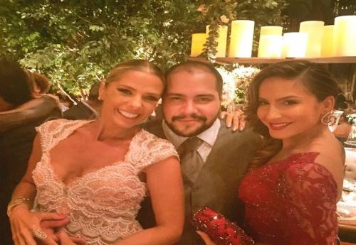 Reprodução/Instagram - Adriane Galisteu, Tiago Abravanel e Claudia Leitte Reprodução/Instagram - Adriane Galisteu, Tiago Abravanel e Claudia Leitte