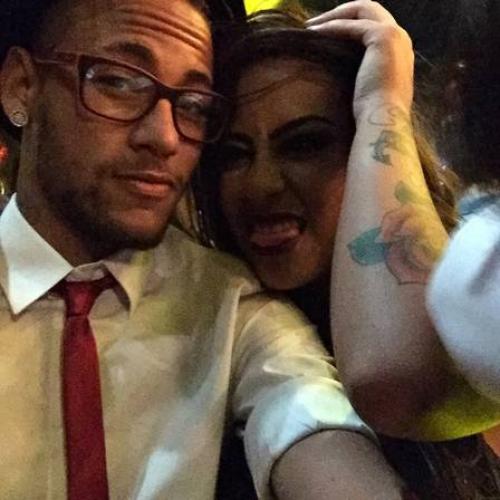 Reprodução/Instagram - Neymar e a irmã durante a festa Reprodução/Instagram - Neymar e a irmã durante a festa