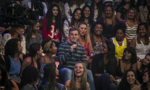 Divulgação/TV Globo - Luciano Huck volta a gravar o 'Caldeirão' Divulgação/TV Globo - Luciano Huck volta a gravar o 'Caldeirão'