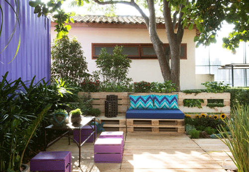 Casa Cor paisagista cria jardim sensorial usando paletes e caixas de feira Jardim sensorial -> Decoração Para Jardins Com Paletes Casa Cor paisagista cria jardim sensorial usando paletes e caixas de feira Jardim sensorial -> Decoração Para Jardins Com Paletes