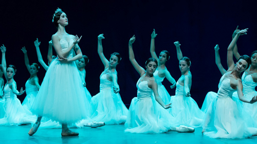 Fábio Alcover/Mariana Hertel - Balé Giselle, montagem da Escola Municipal de Dança de Londrina Fábio Alcover/Mariana Hertel - Balé Giselle, montagem da Escola Municipal de Dança de Londrina