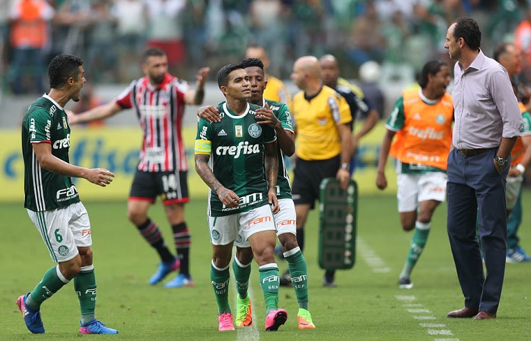 Aquela provocação... Palmeiras 'comemora' três anos de cobertura de Dudu contra São Paulo