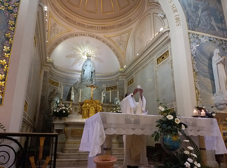 A Capela da Medalha Milagrosa, em Paris