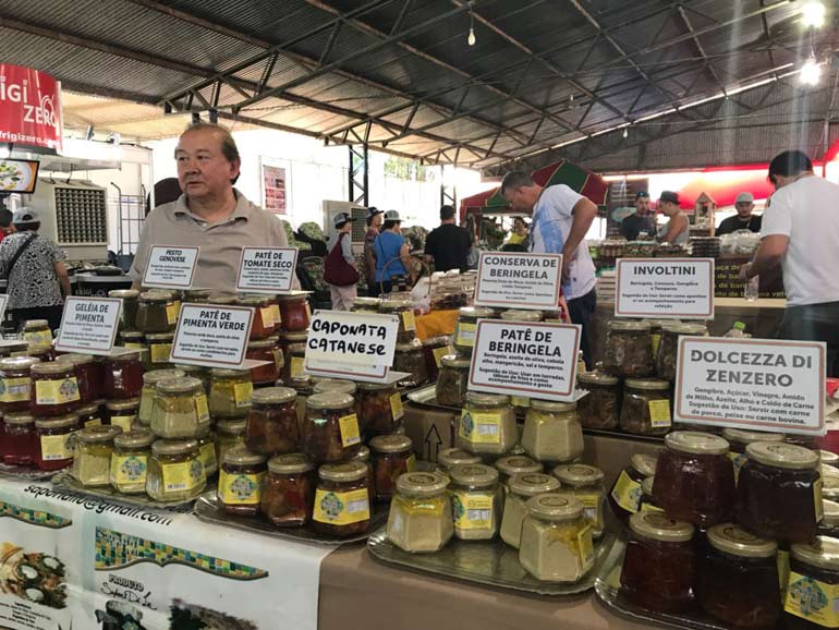 Fernando Buchhorn/Redação Bonde - Sapori do Lu veio de Umuarama e já está no mercado há quase 10 anos. O carro chefe, segundo Mário Futata, é o Patê de pimenta Tunarella