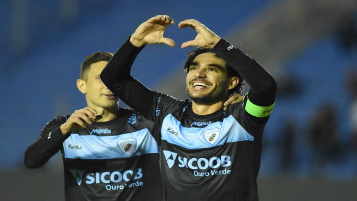 Gustavo Oliveira/Londrina Esporte Clube Gustavo Oliveira/Londrina Esporte Clube