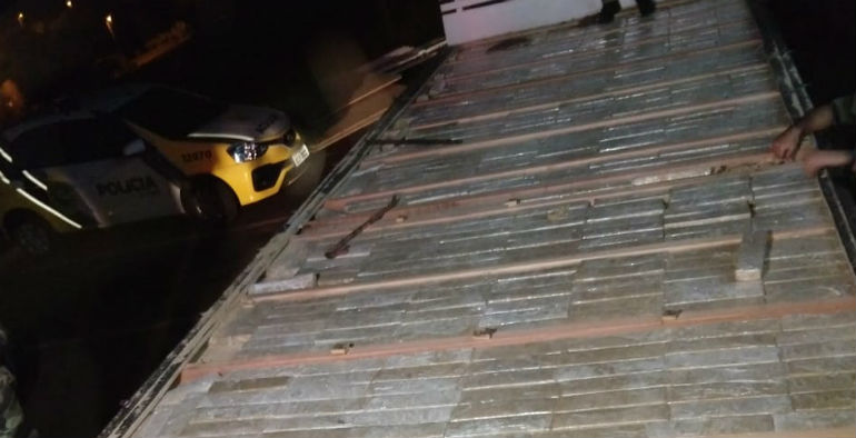 PRE apreende quase 500 kg de maconha em Londrina