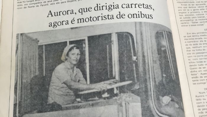 Reprodução - Anúncio em jornal com a mãe de Erlete, primeira motorista de ônibus de Londrina