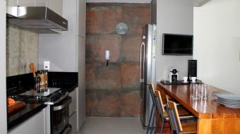 Reforma de apartamento r�stico com materiais cheios de hist�ria