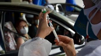 Arapongas vacina popula��o de 23 anos nesta quinta